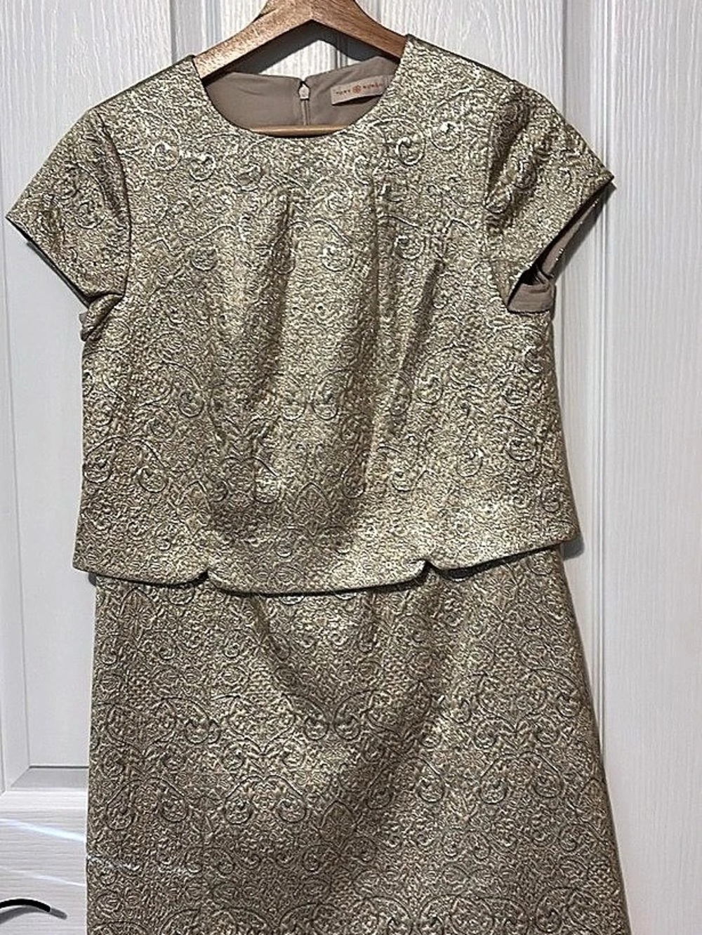 Tori Burch Gold Fatima Jacquard Dress sz.4 (I’m a 6 and it fits!)